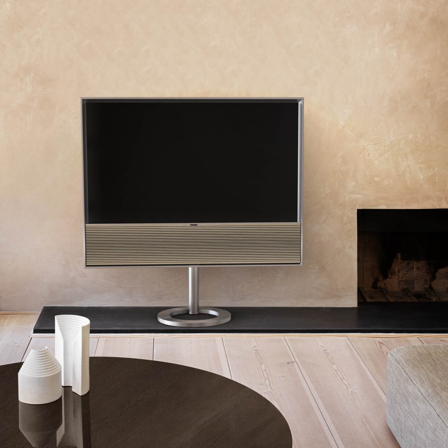 Beovision Contour 4K OLED TV