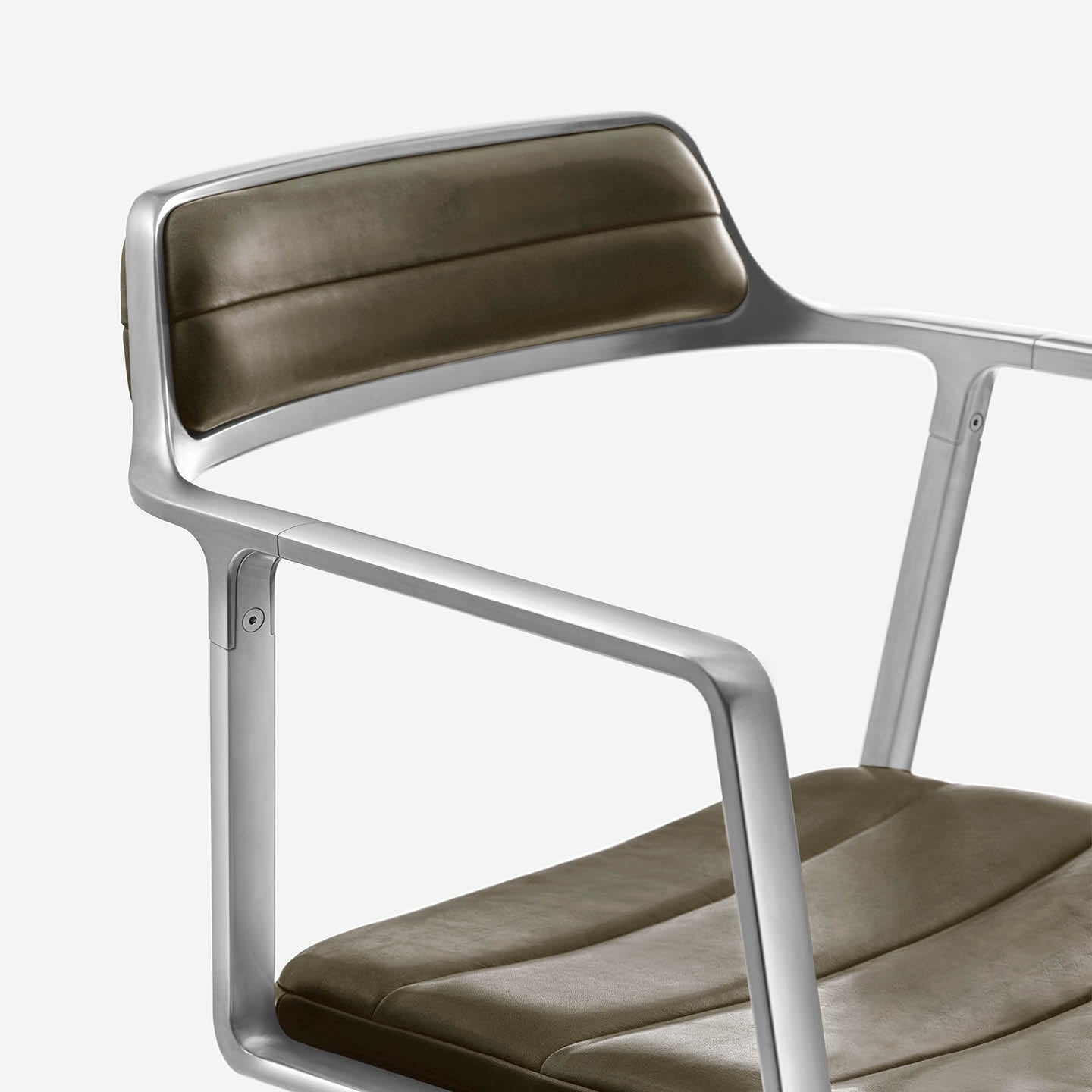 Vipp452 Swivel Chair