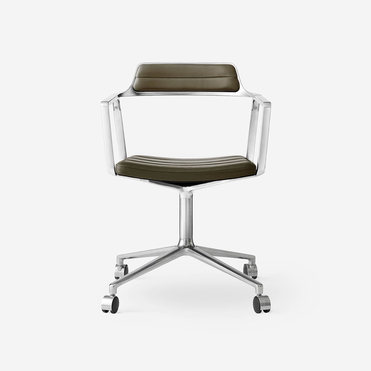 Vipp452 Swivel Chair