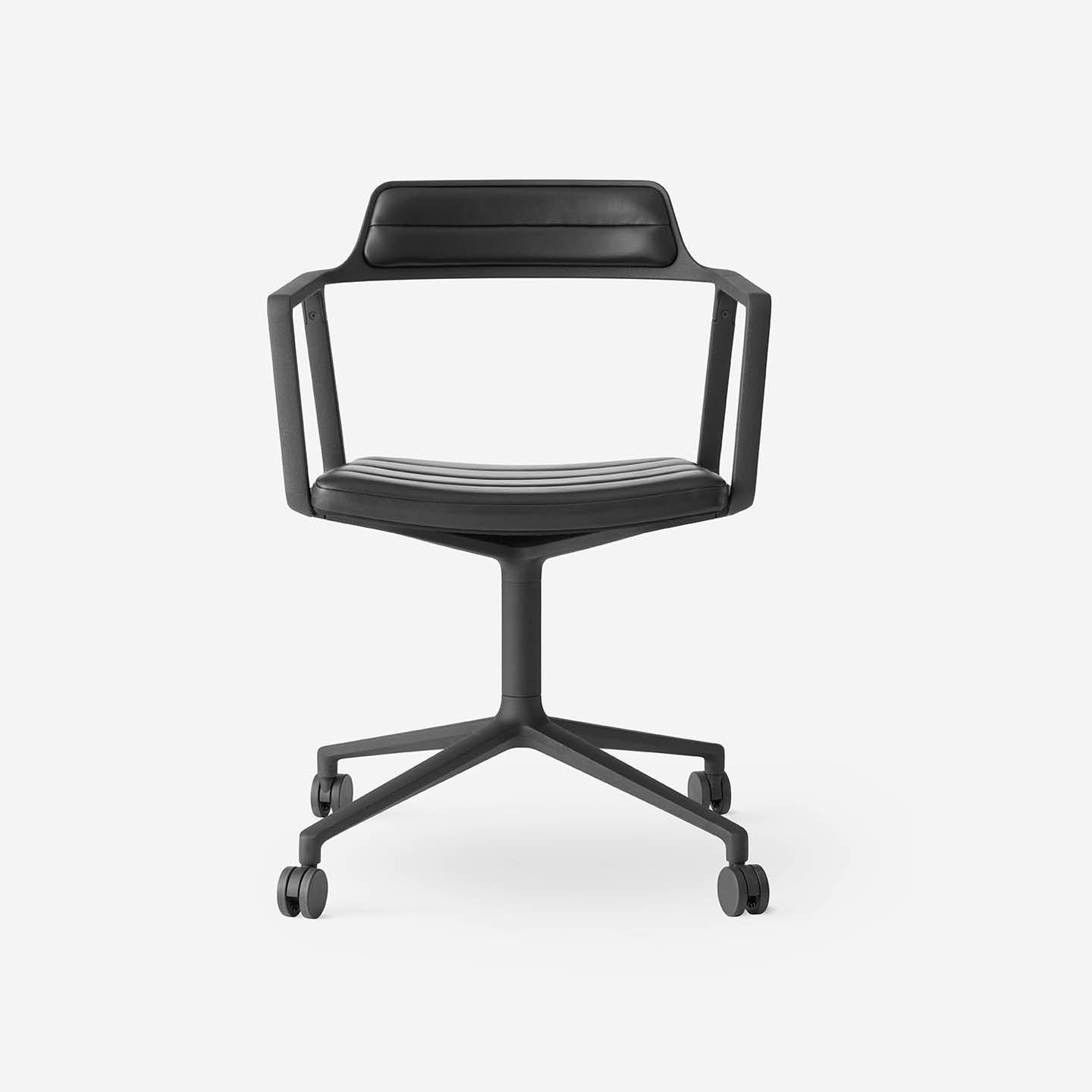 Vipp452 Swivel Chair