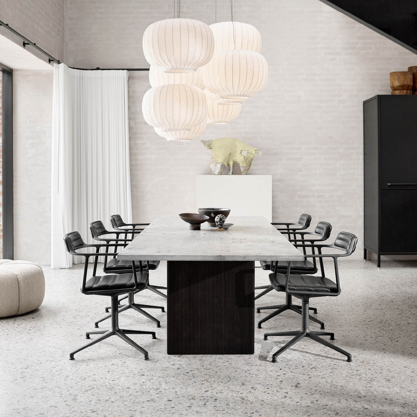 Vipp452 Swivel Chair