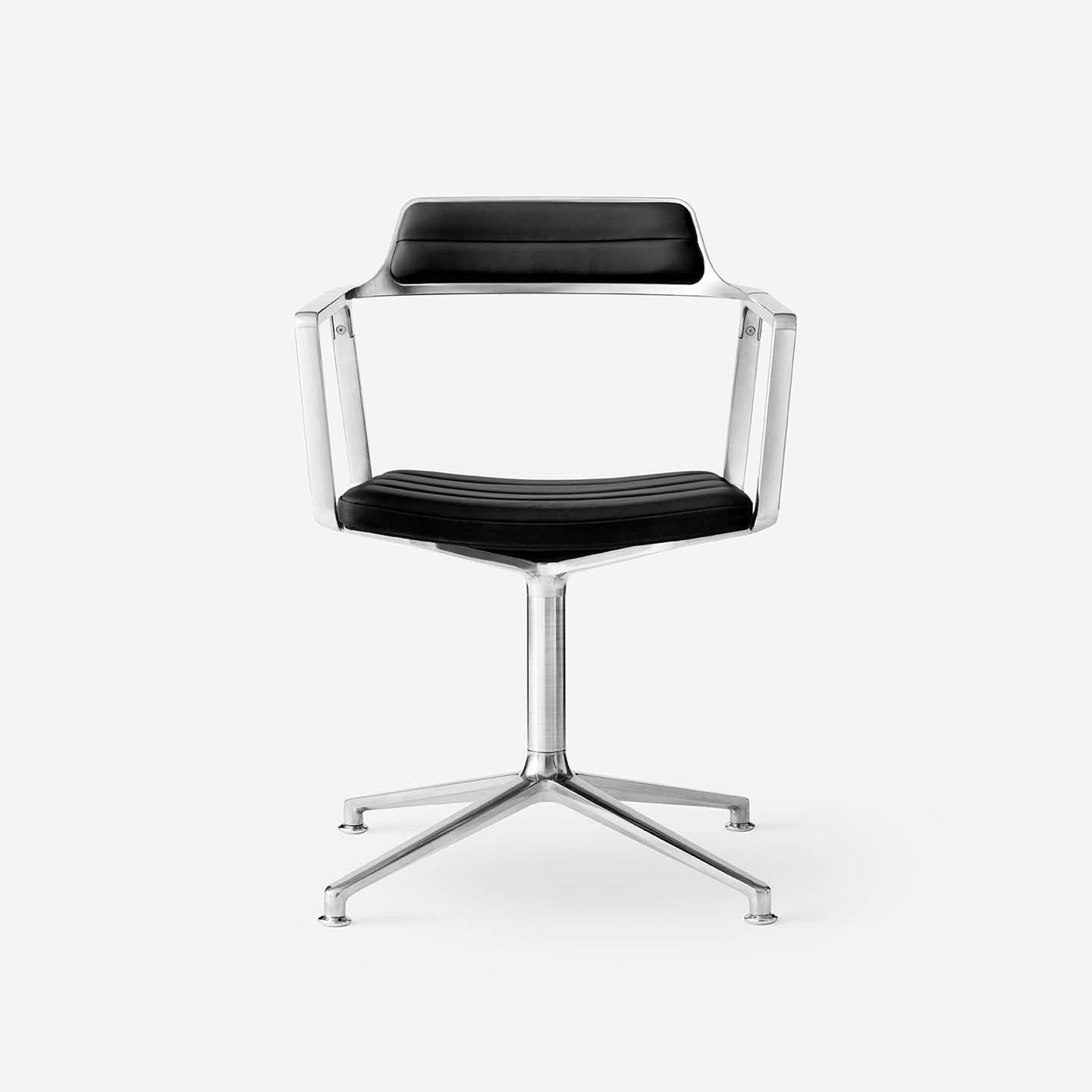 Vipp452 Swivel Chair