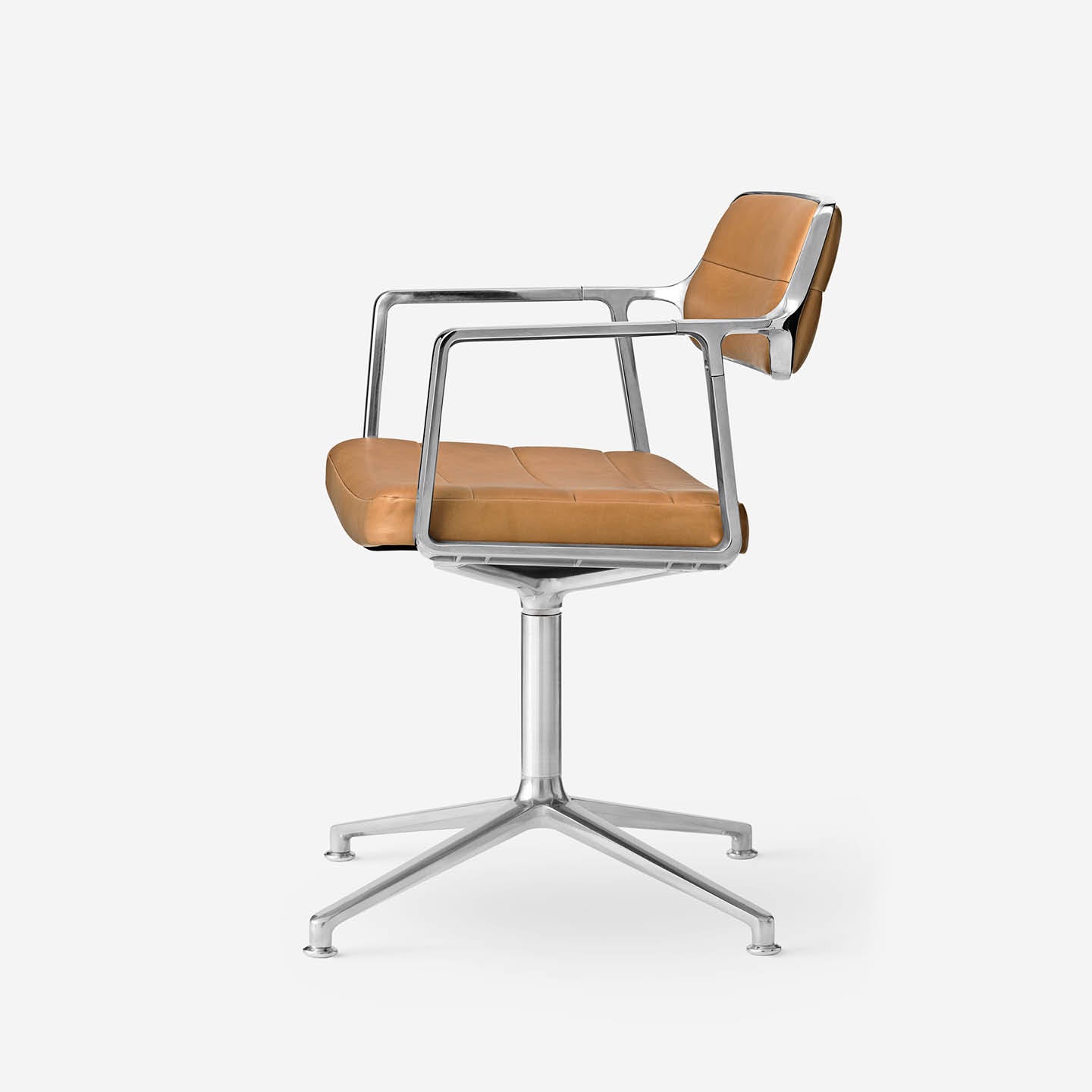 Vipp453 Swivel Chair