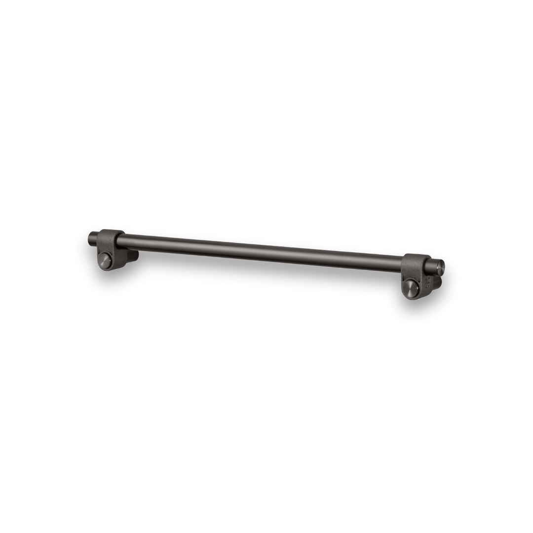 Pull Bar Cast