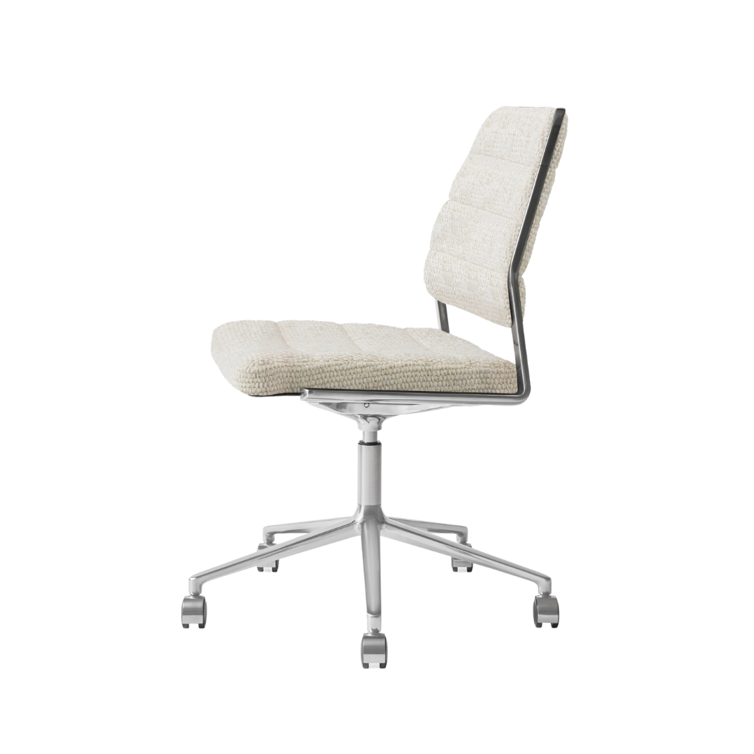 Vipp454+ Swivel Chair