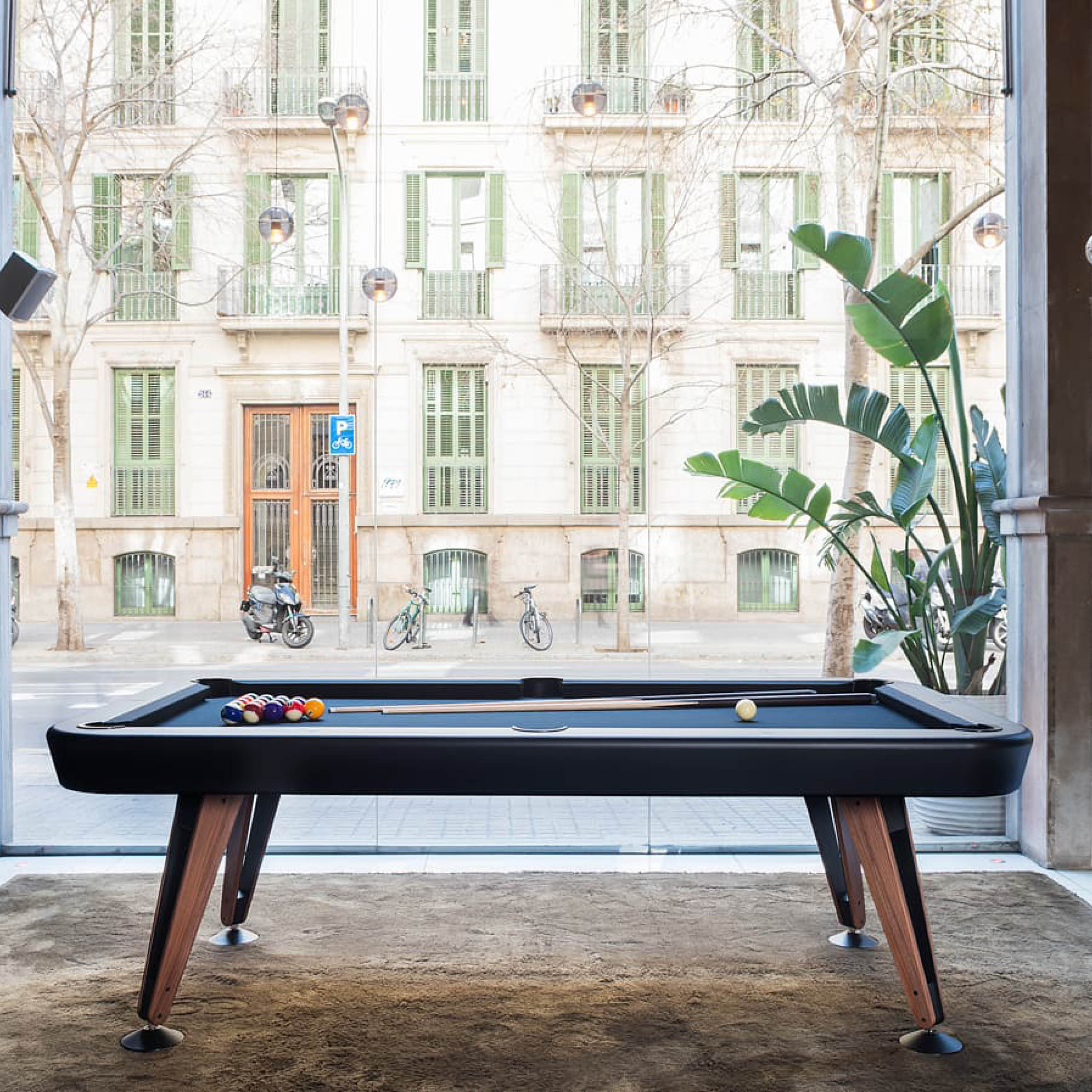 Diagonal Indoor & Outdoor Pool Table