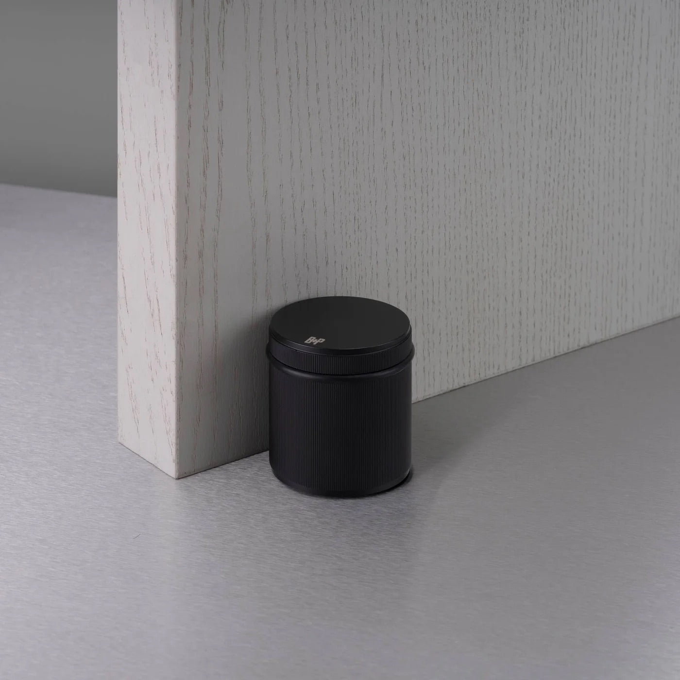 Door Stop / Freestanding / Linear