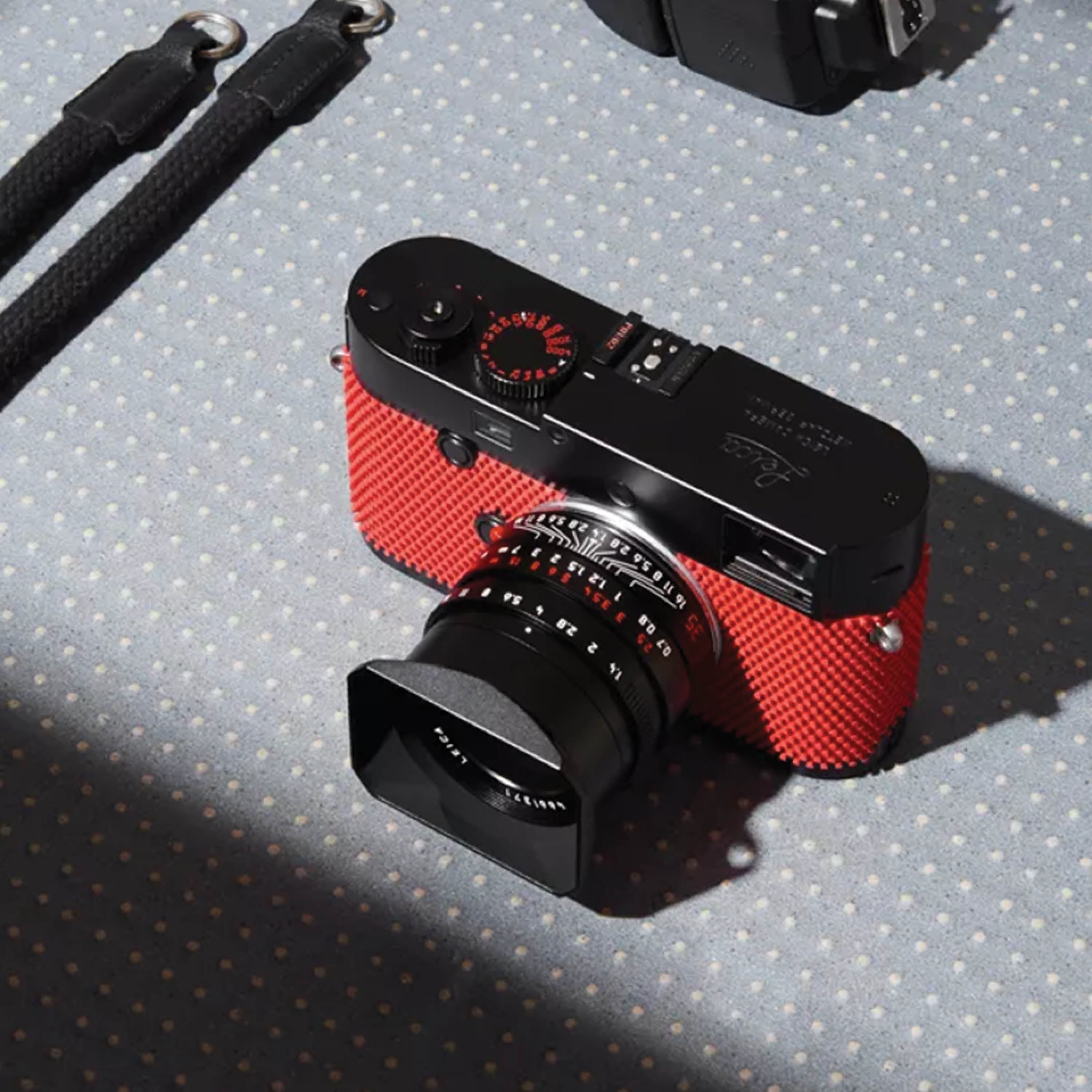 Leica M-P 'GRIP' by Rolf Sachs Fotoğraf Makinesi | JUSTSTANDART