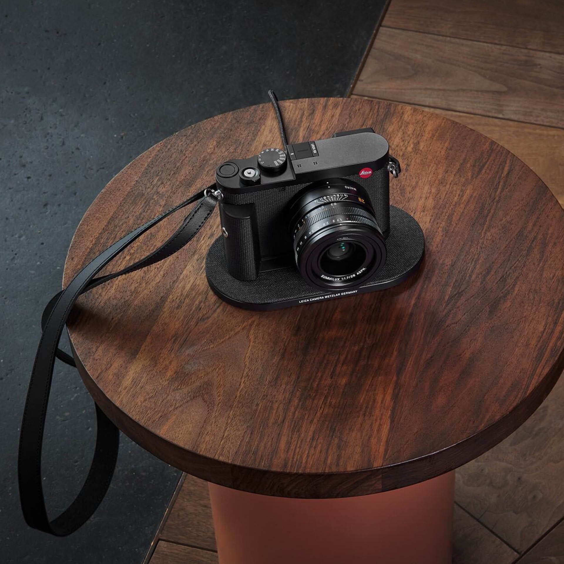 Leica Q2 Fotoğraf Makinesi | JUSTSTANDART