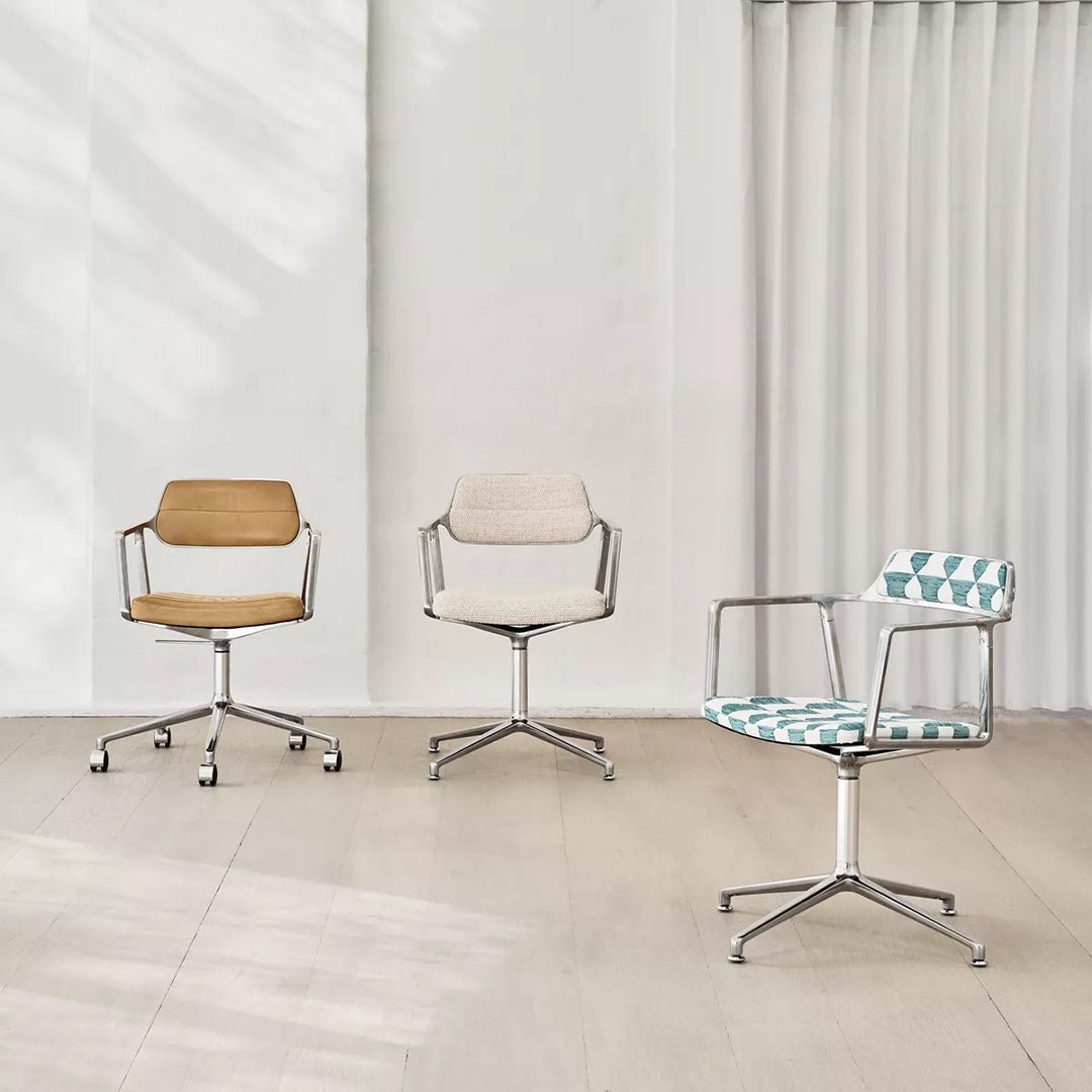 Vipp453 Swivel Chair