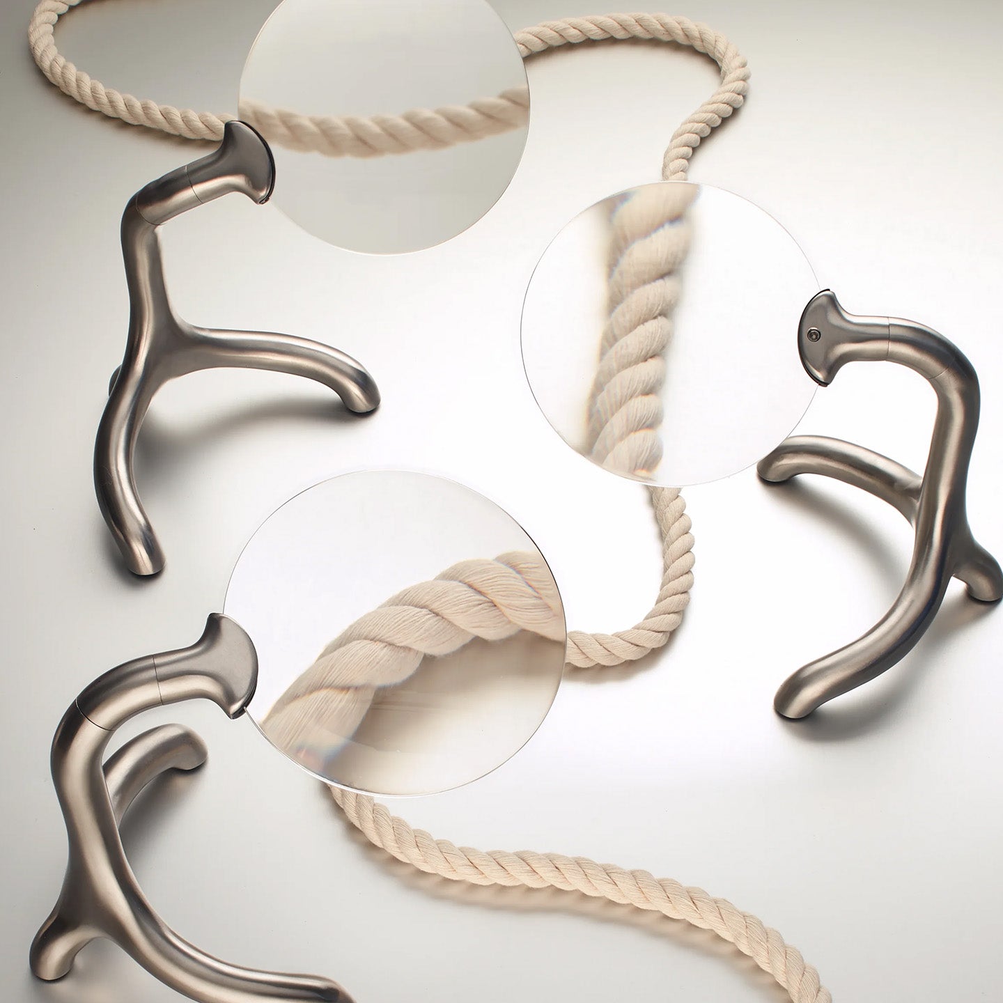 Vera Magnifying Glass