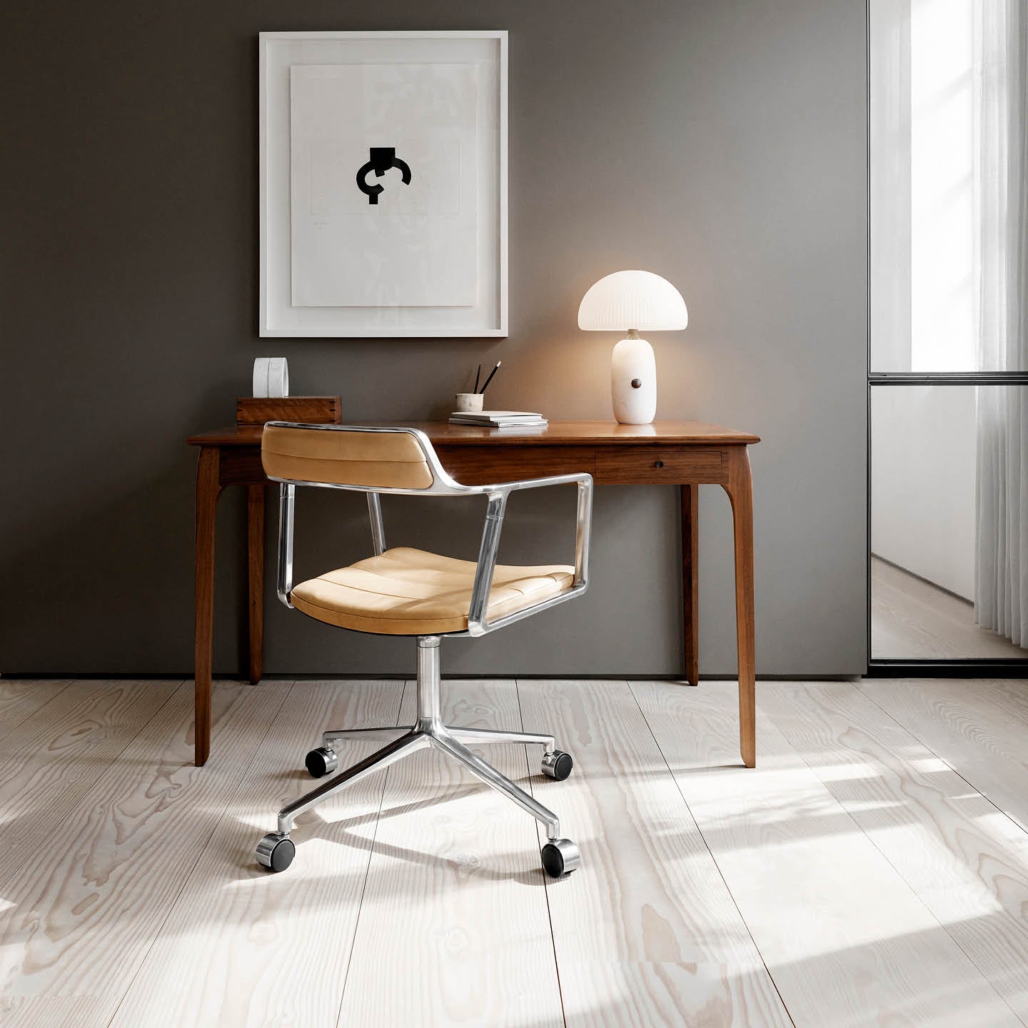 Vipp452 Swivel Chair
