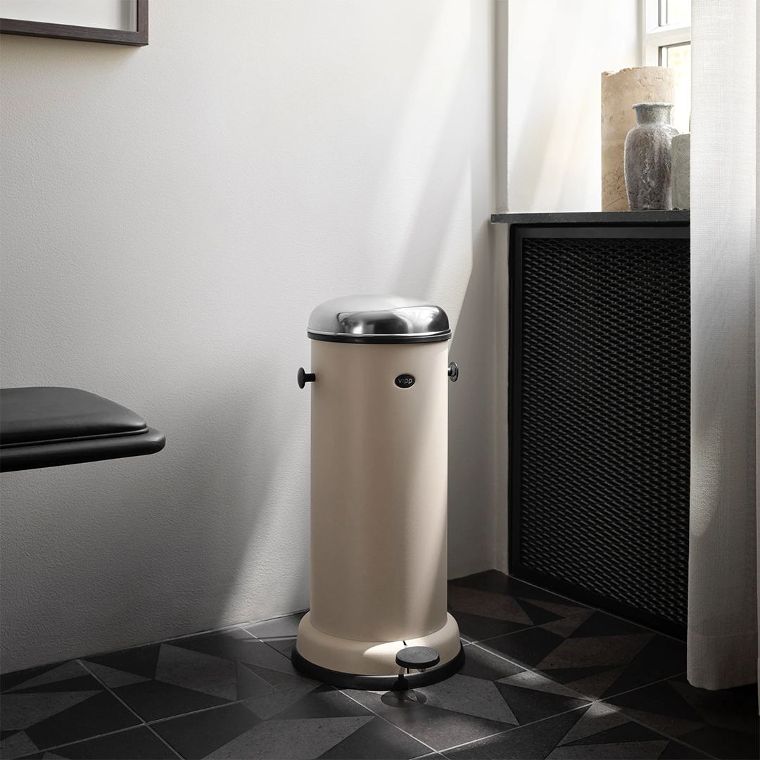 Vipp16 Pedal Bin