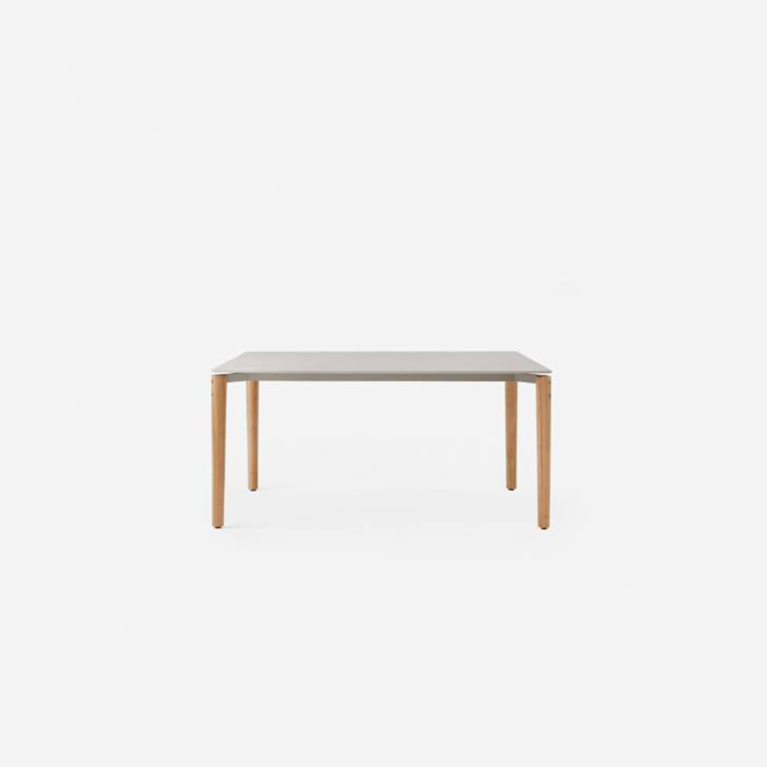 Vipp718 Open-Air Table