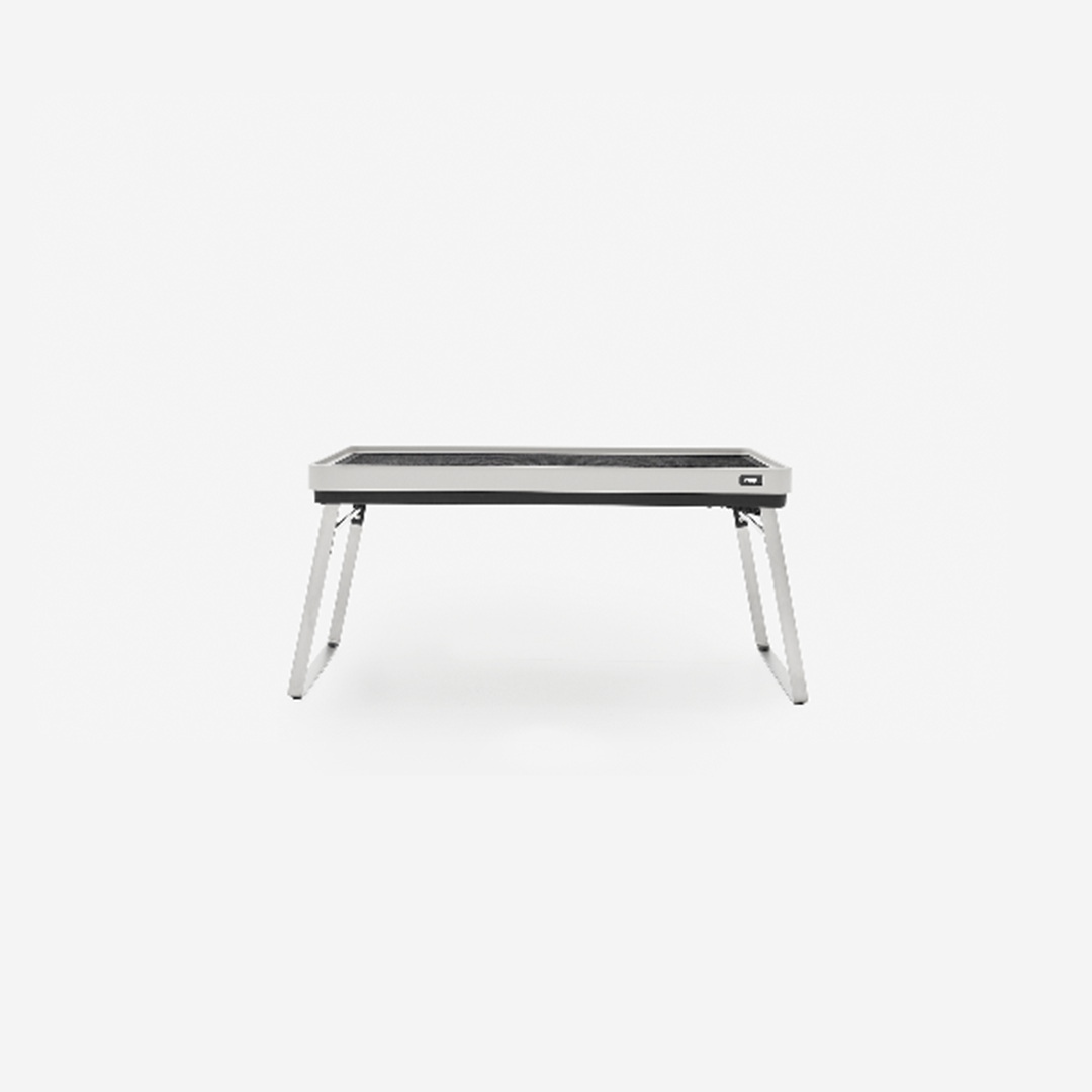 Vipp401 Open-Air Tray Table