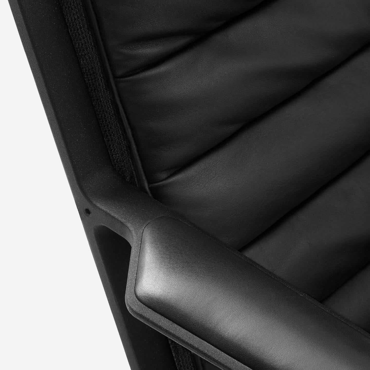 Vipp456 Lounge Chair