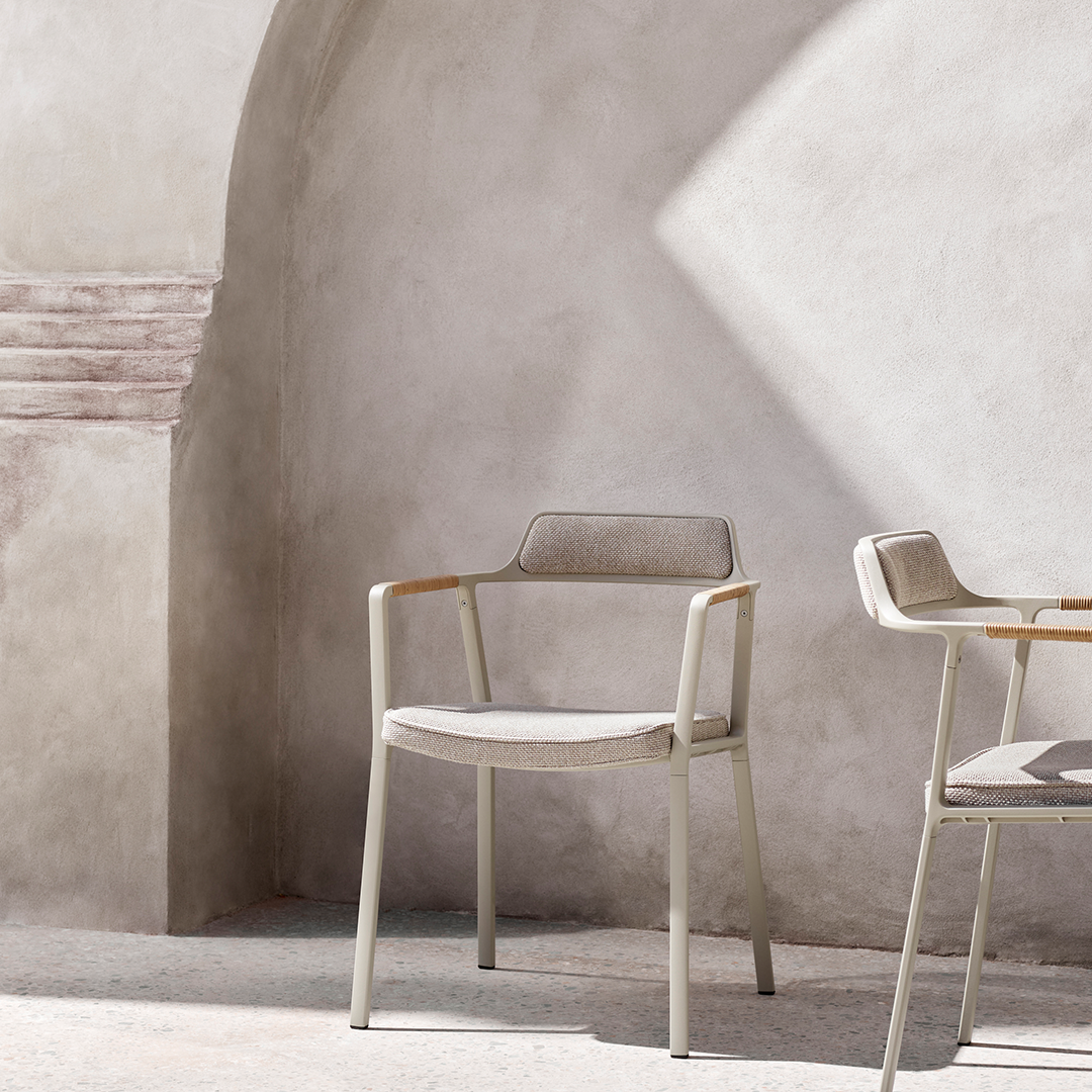 Vipp711 Open-Air Chair