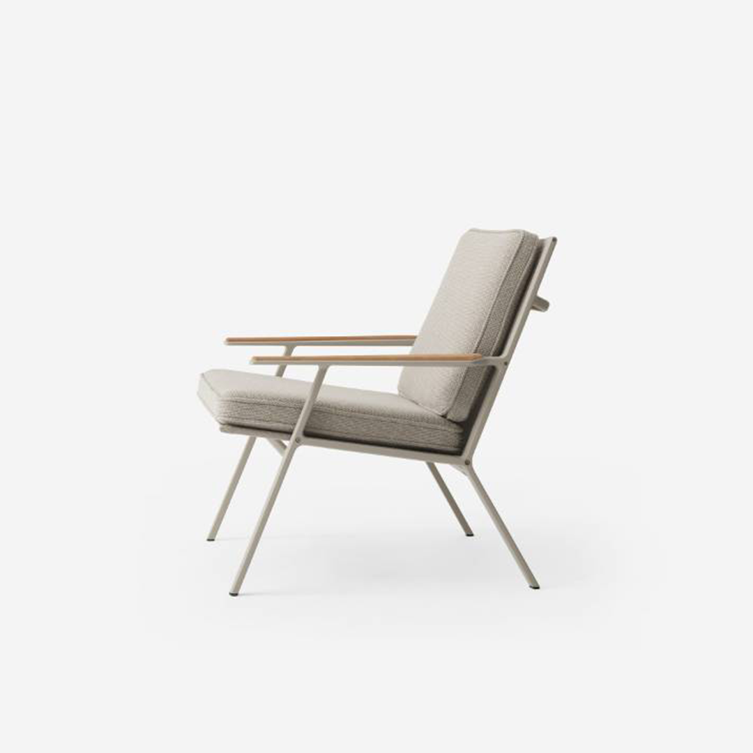 Vipp713 Open-Air Lounge Chair
