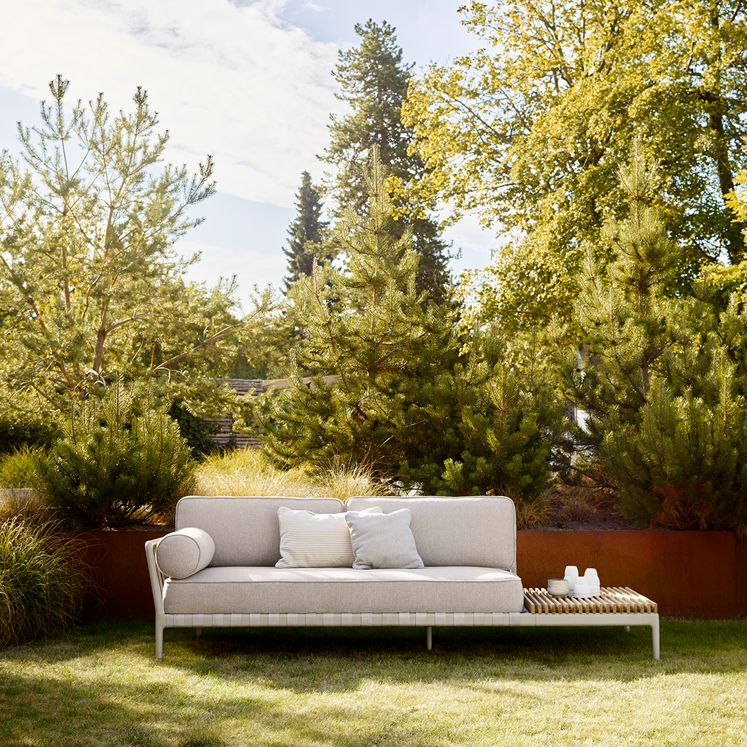 Vipp720 Open-Air Sofa