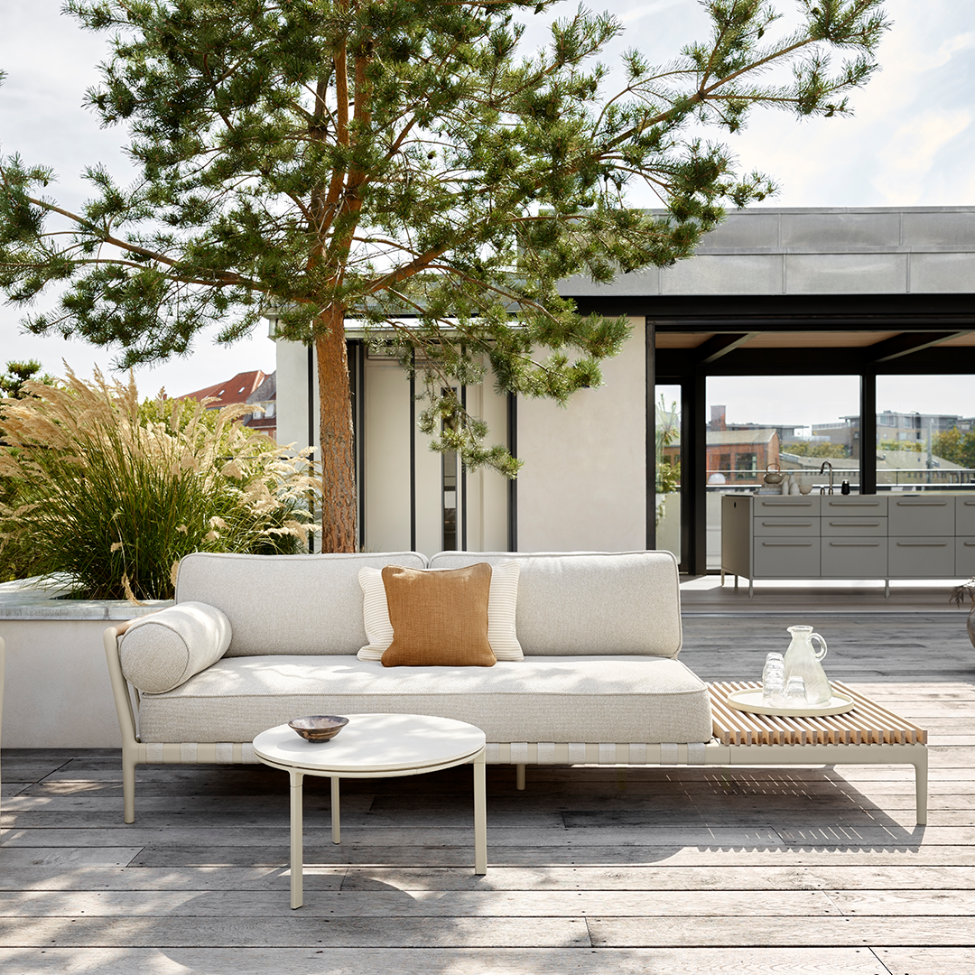 Vipp720 Open-Air Sofa
