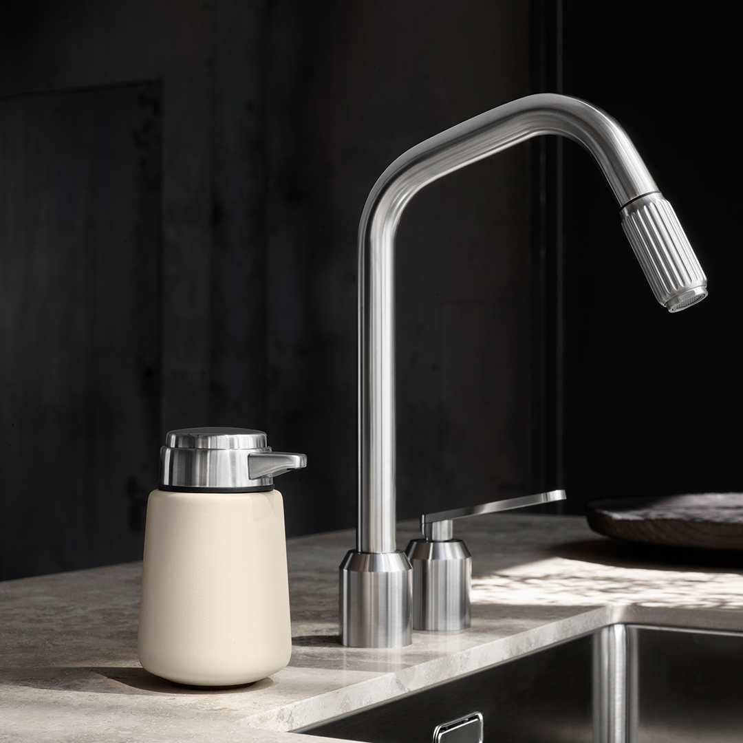 Vipp901 Kitchen Tap