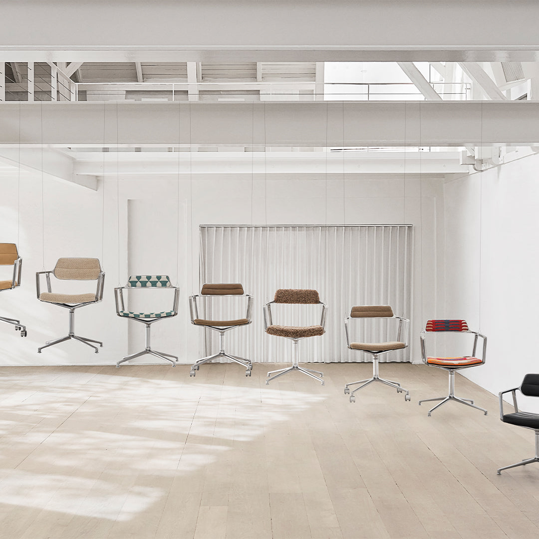 Vipp452 Swivel Chair