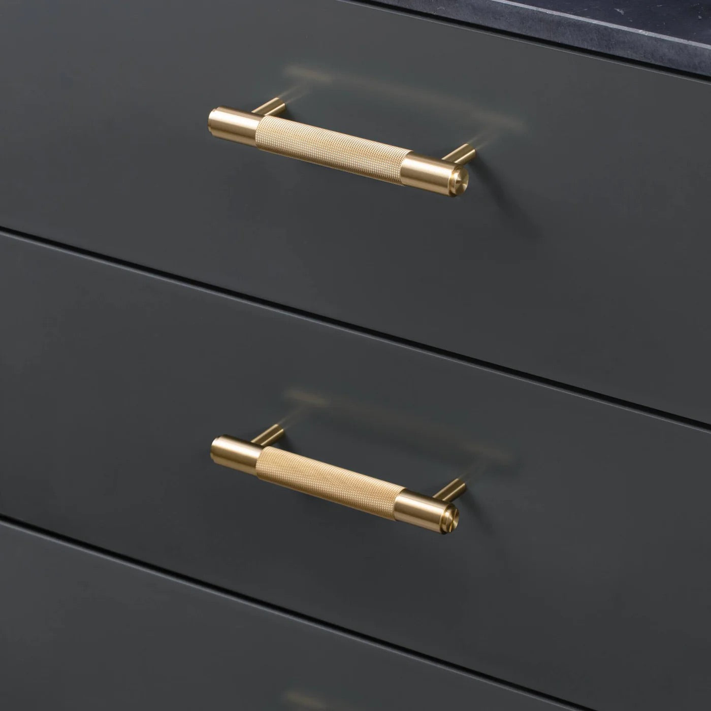 Pull Bar / Cross