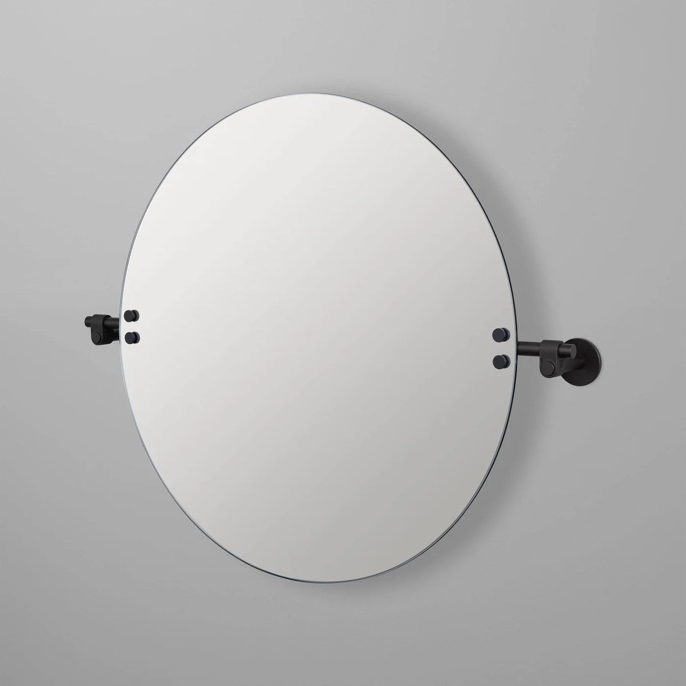 Mirror / Cast