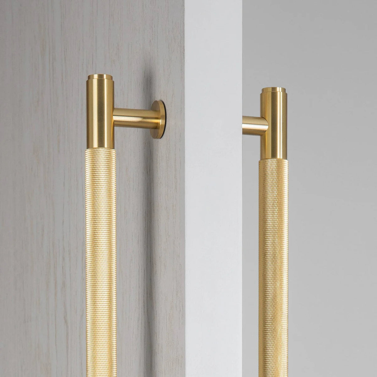 Buster + Punch | Closet Bar / Double-Sided / Cross | JUSTSTANDART