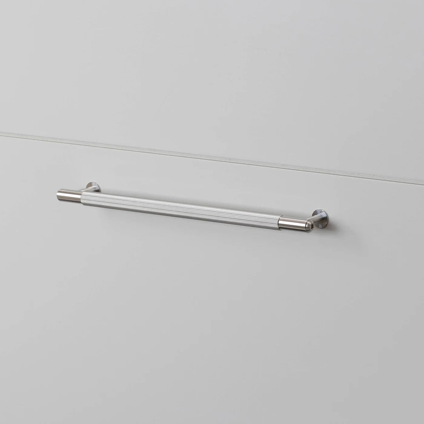 Pull Bar / Linear