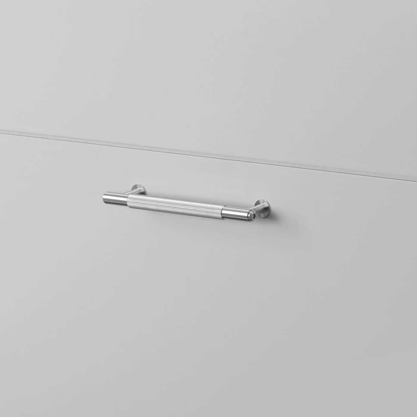 Pull Bar / Linear