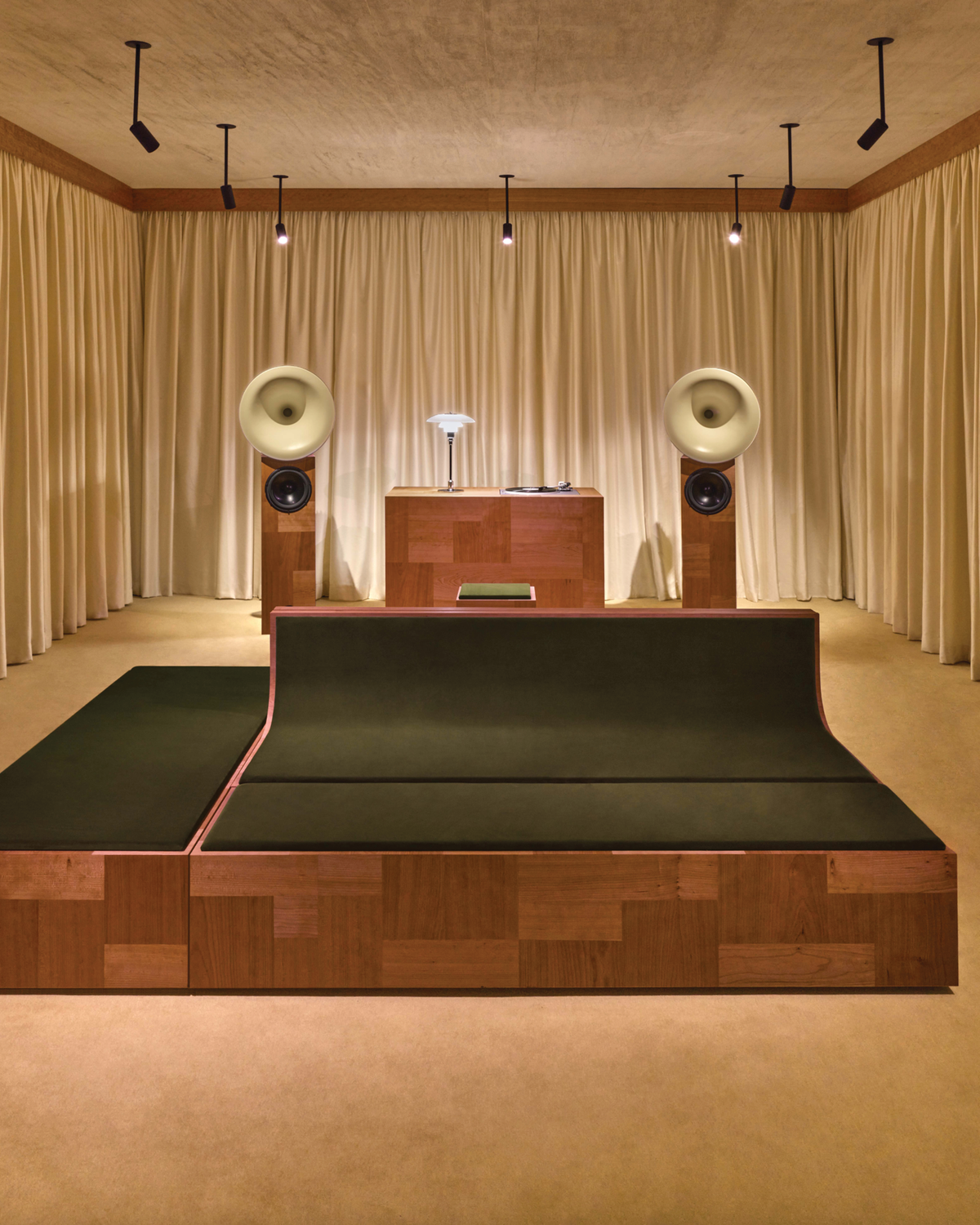 Valentino's New Sensory Experience: L'Atelier Sonore | Journal