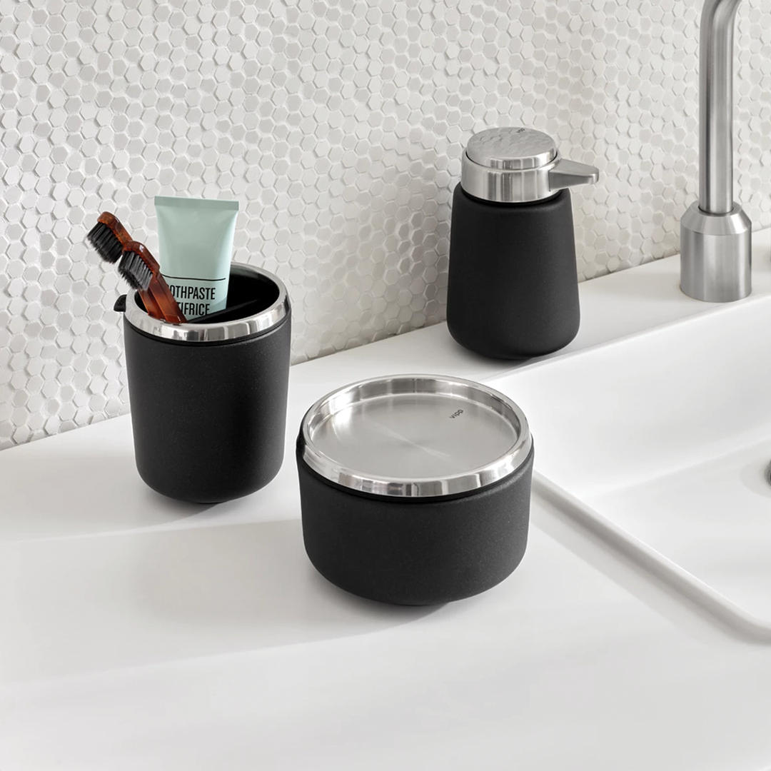 Vipp Bathroom Essentials Black Set