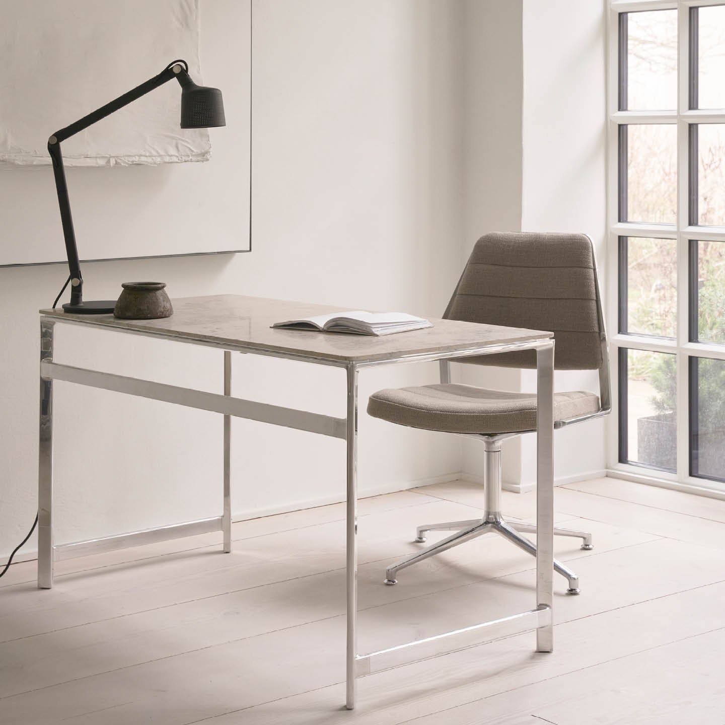 Vipp454 Swivel Chair