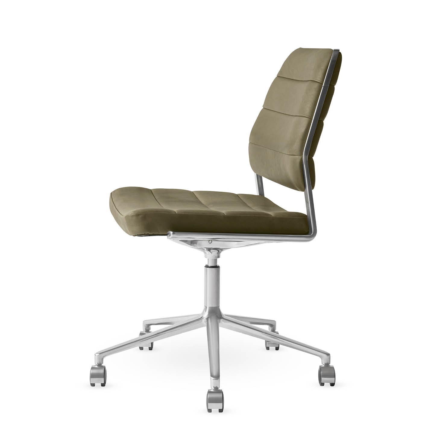 Vipp454+ Swivel Chair