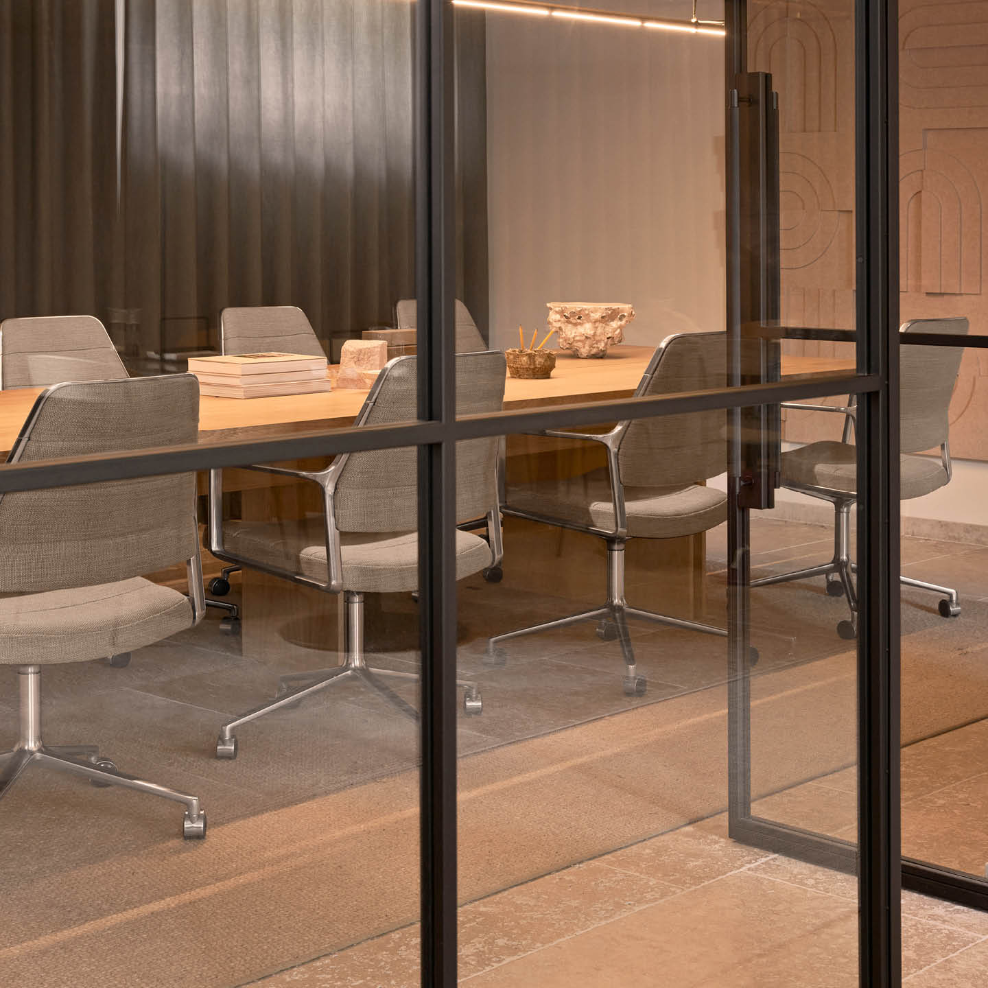 Vipp455 Swivel Chair