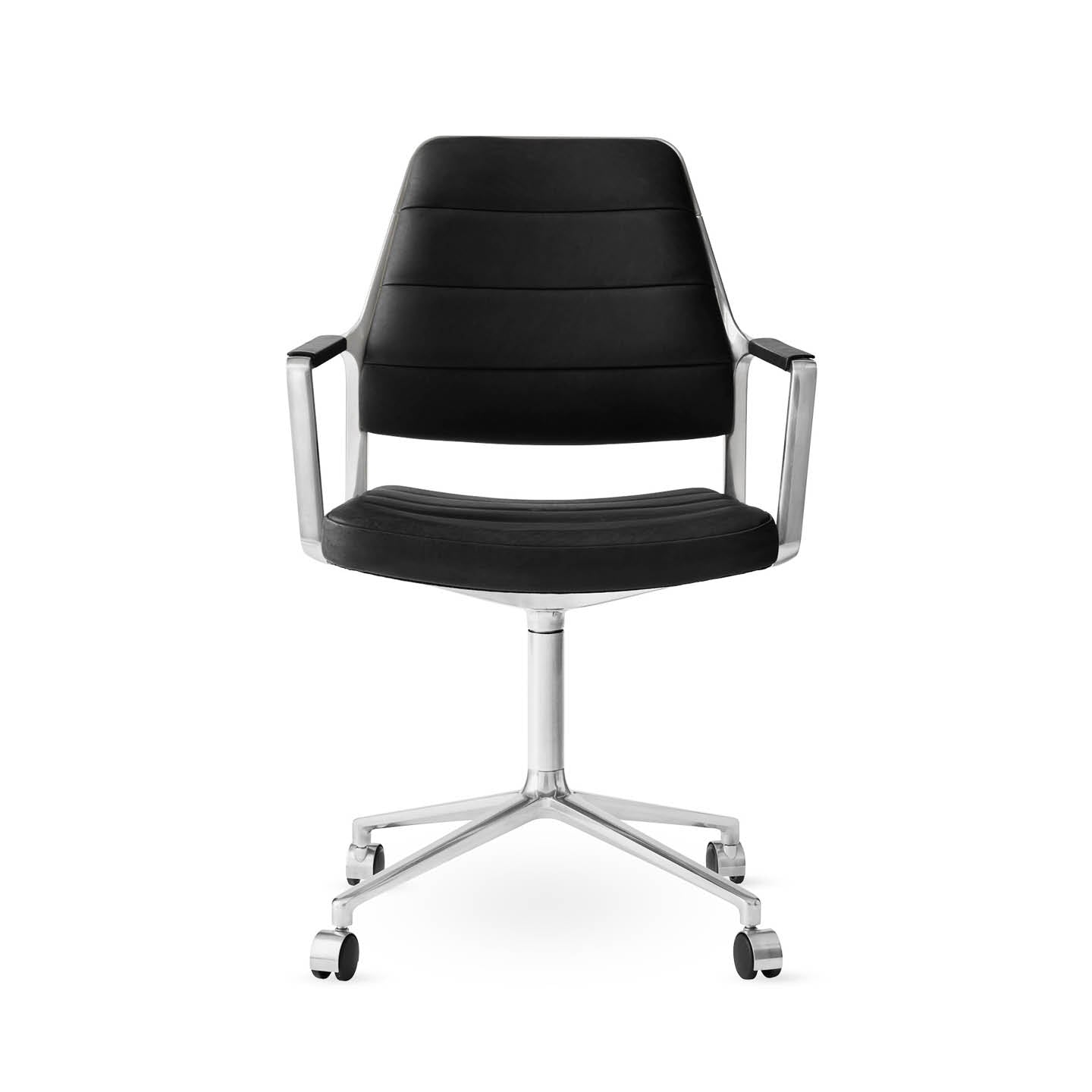 Vipp455 Swivel Chair