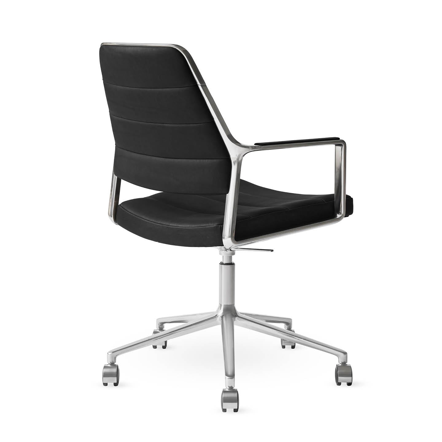 Vipp455+ Swivel Chair