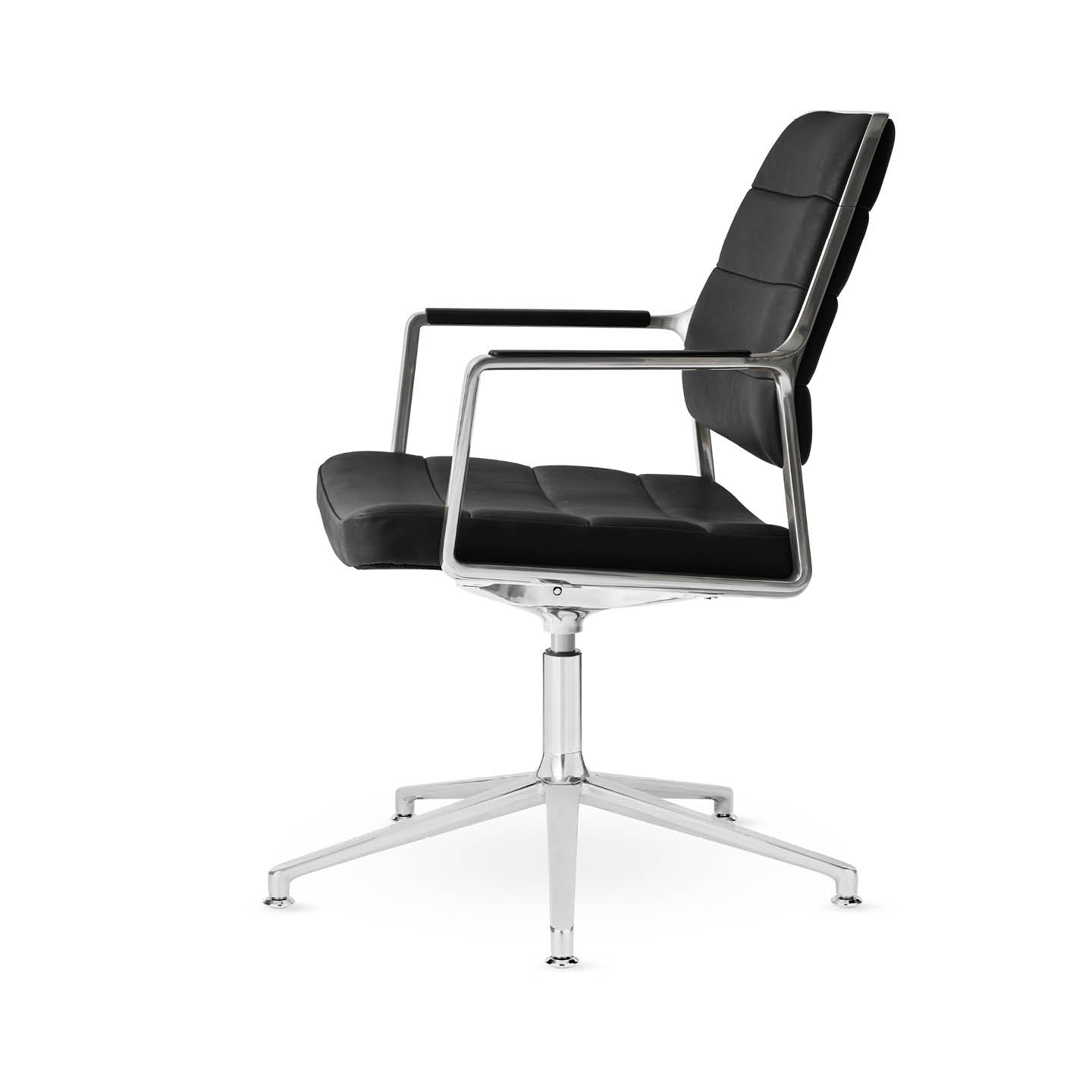 Vipp455+ Swivel Chair